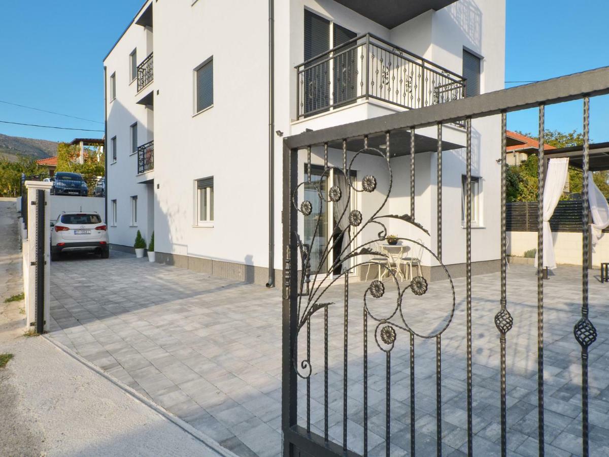 Deluxe Apartman Porto Trogir Kültér fotó