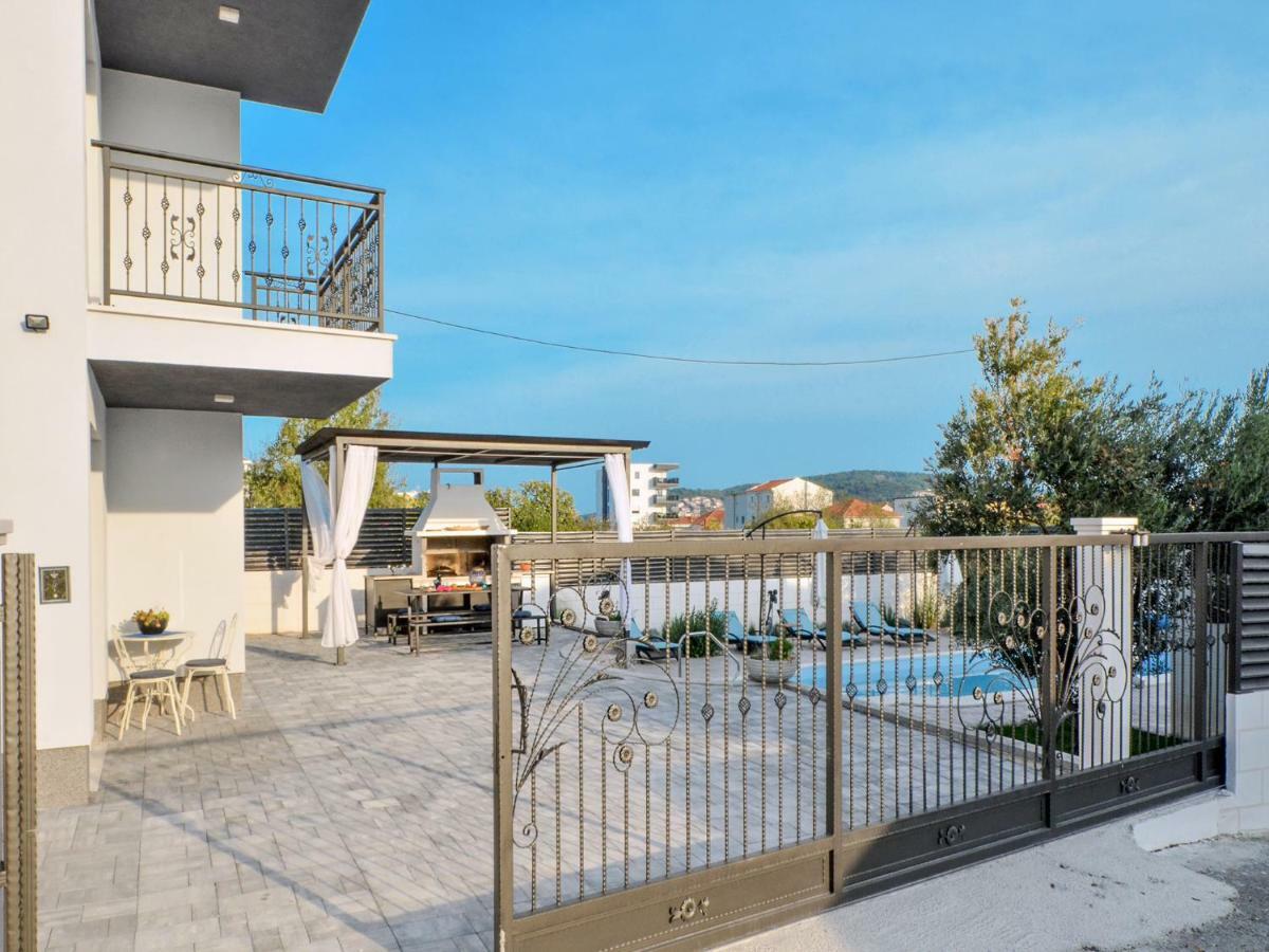 Deluxe Apartman Porto Trogir Kültér fotó